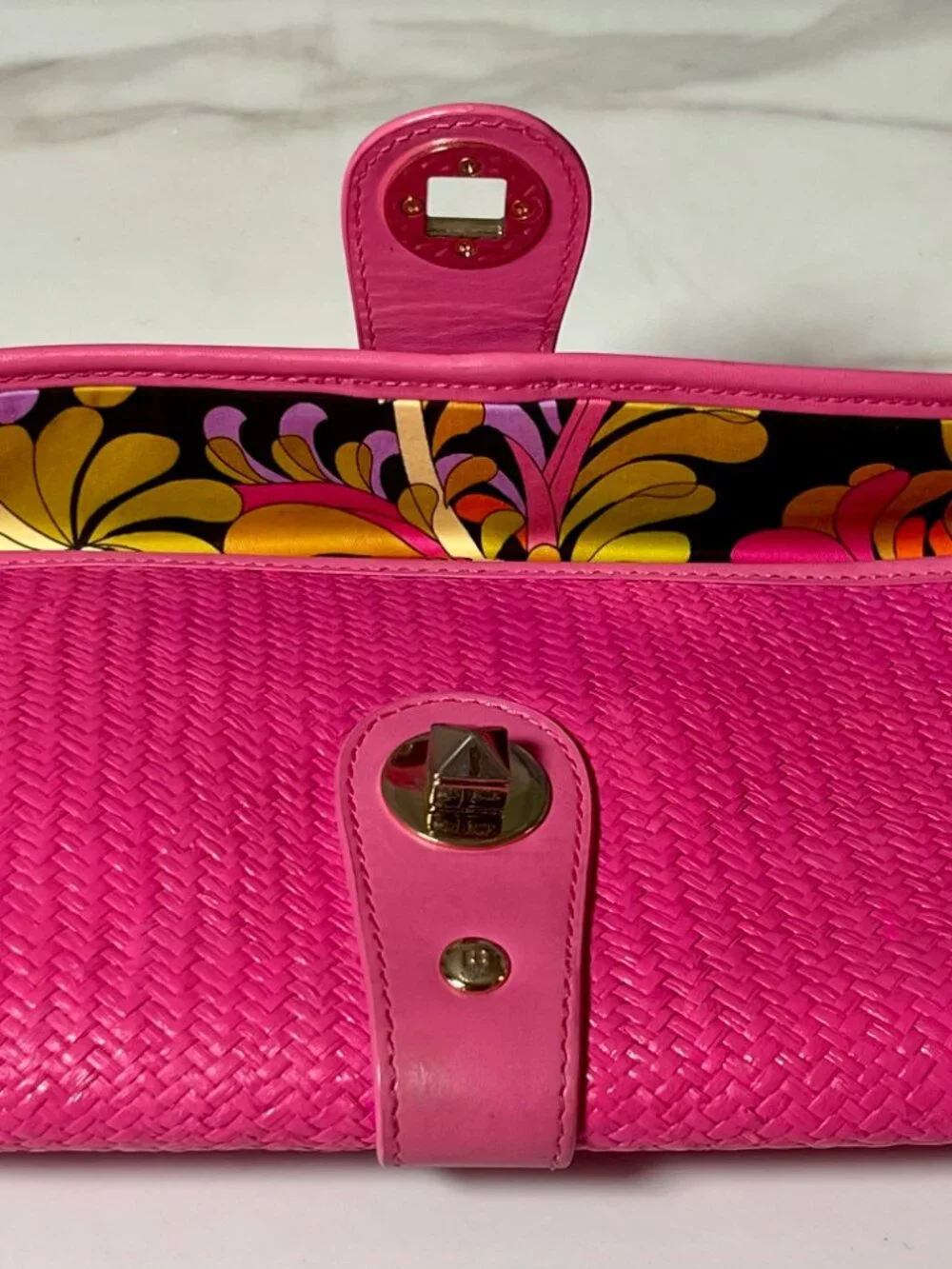 Kate Spade NY Medium Woven Straw Leather Clutch Barbie Pink Floral Lining - Picture 4 of 11